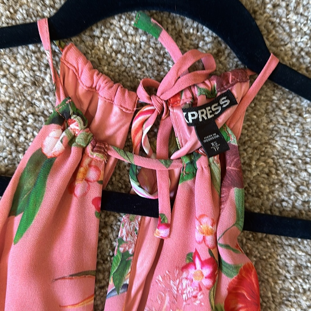 Express dress - Picture 3 of 4